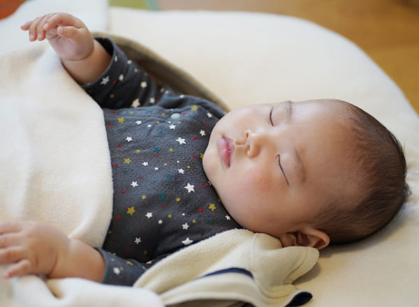 《ベビー布団》失敗しないサイズの選び方！赤ちゃんが快適に過ごせるものを選ぼう